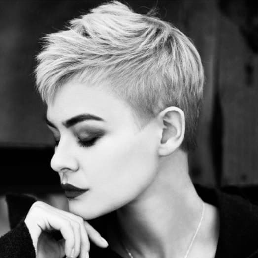 Short Cut Blacklist (Women) at BlacktheSalon in Detroit, MI